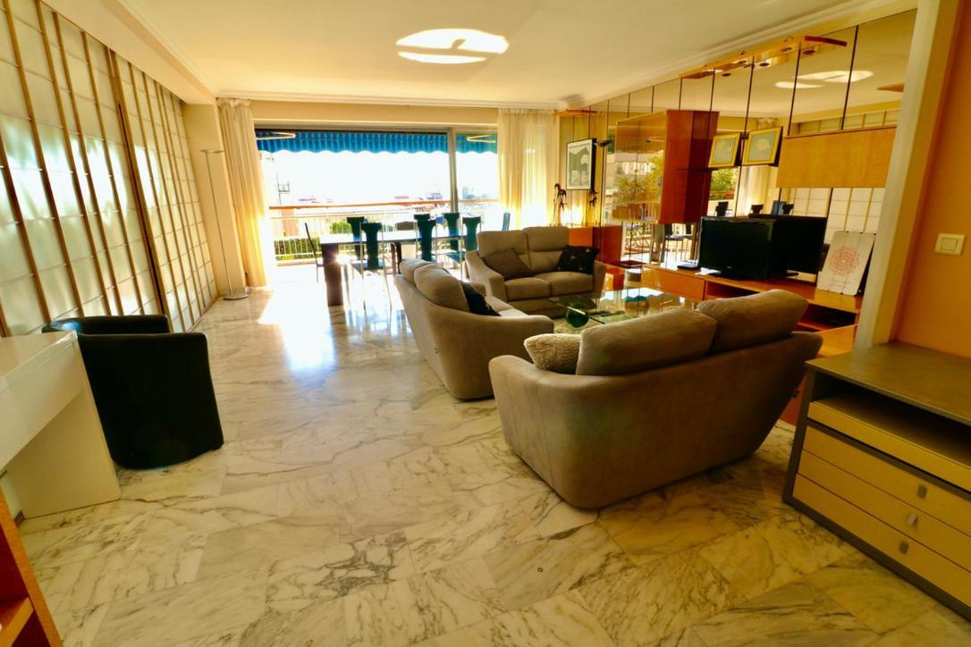 2, 3 And 4 Bedroom Sea View Forville Apartments 5 Mins From The Palais Канны Экстерьер фото