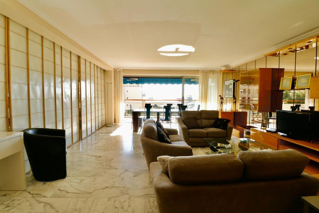 2, 3 And 4 Bedroom Sea View Forville Apartments 5 Mins From The Palais Канны Экстерьер фото