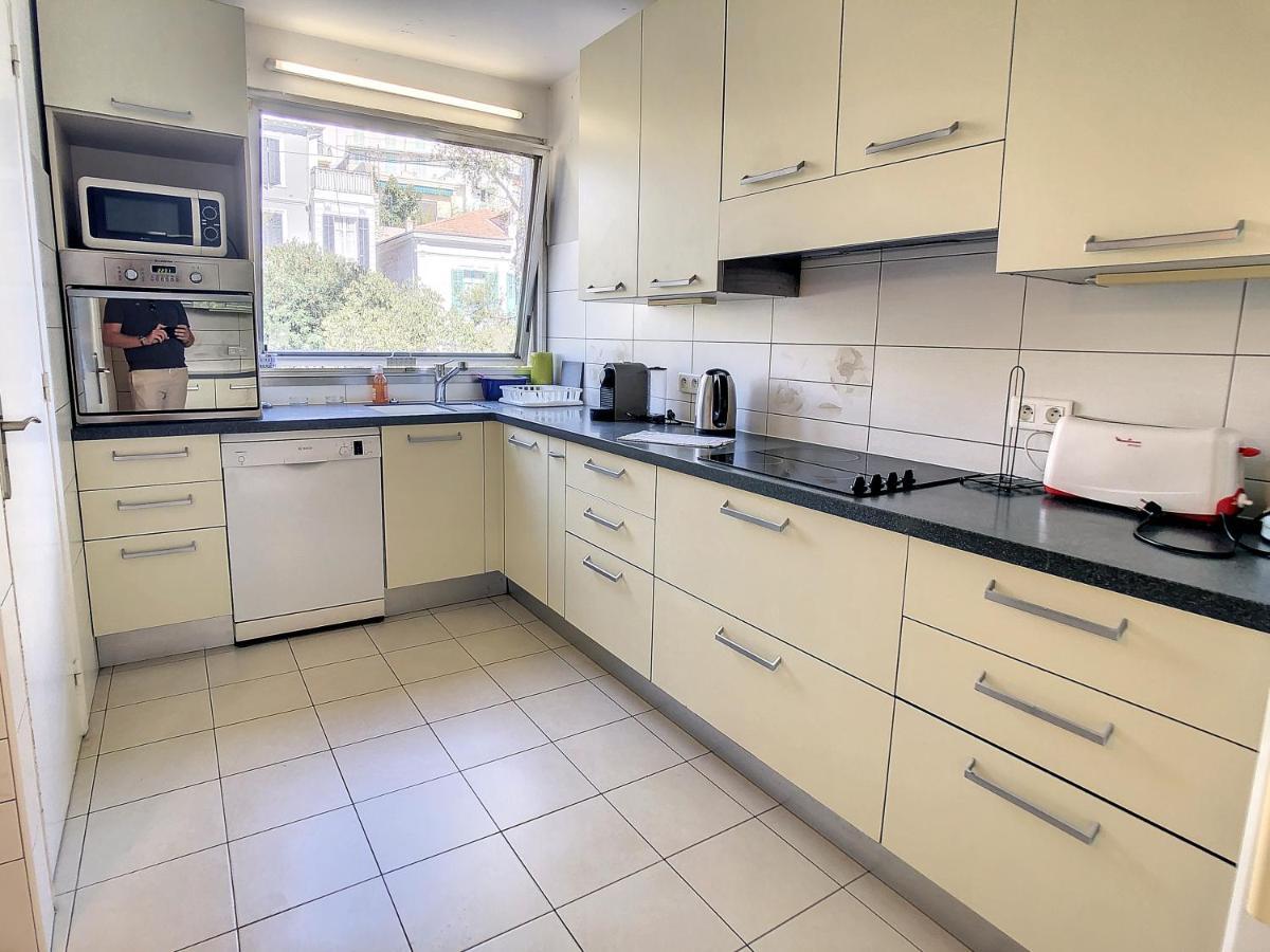 2, 3 And 4 Bedroom Sea View Forville Apartments 5 Mins From The Palais Канны Экстерьер фото