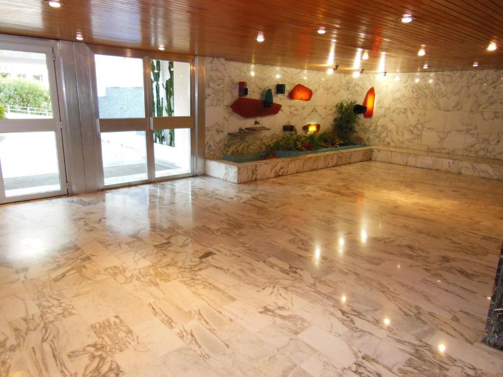 2, 3 And 4 Bedroom Sea View Forville Apartments 5 Mins From The Palais Канны Номер фото