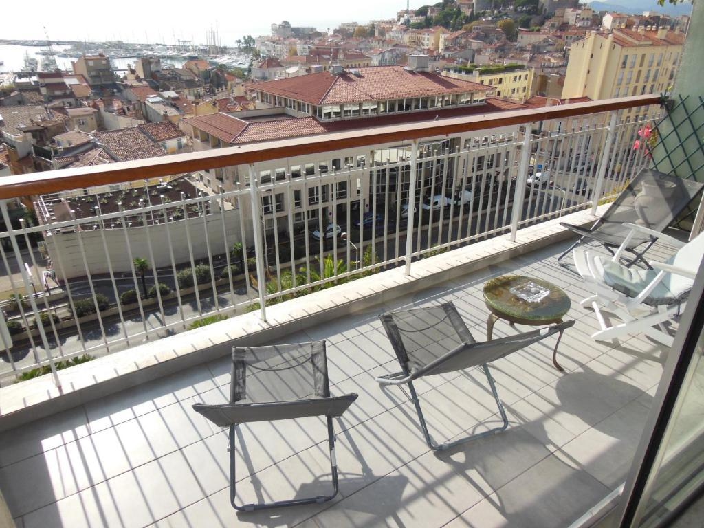 2, 3 And 4 Bedroom Sea View Forville Apartments 5 Mins From The Palais Канны Номер фото