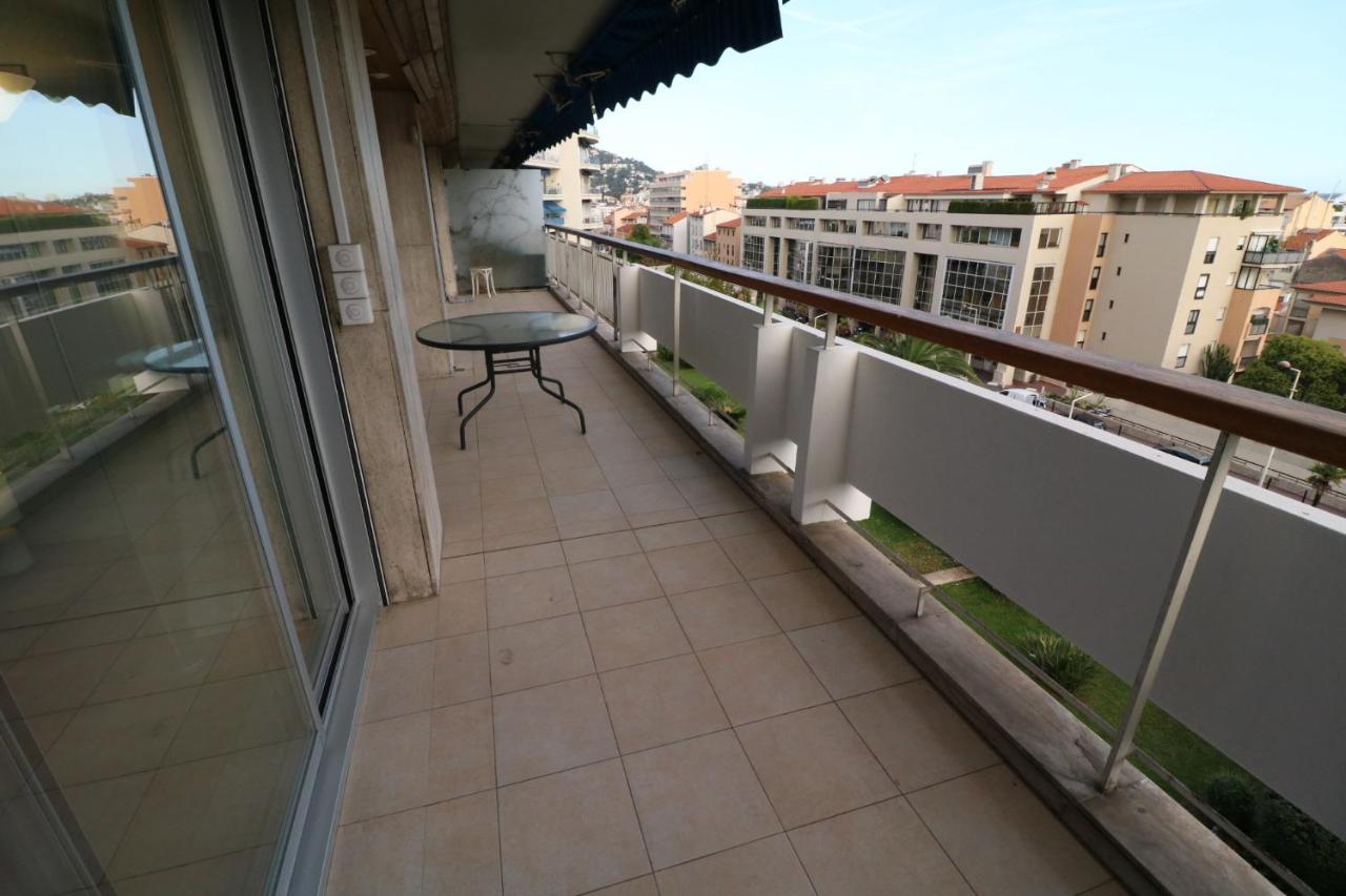 2, 3 And 4 Bedroom Sea View Forville Apartments 5 Mins From The Palais Канны Экстерьер фото